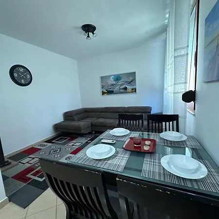 Apartment Rebi 3